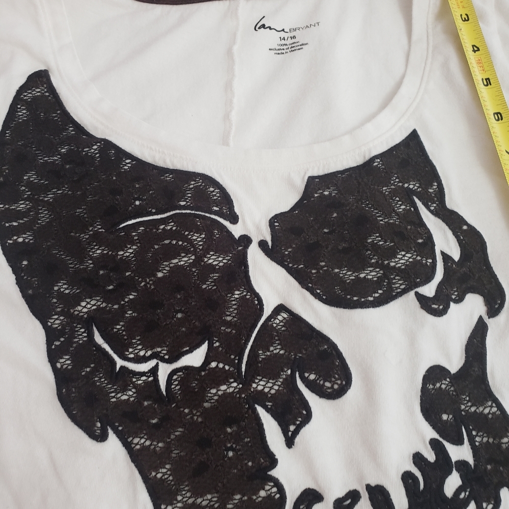 Lane Bryant lace skull shirt 14/16